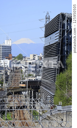 Mount Fuji as seen from "Tokyo Fujimisaka" on the Ookayama campus of Tokyo University of Science (formerly Tokyo Institute of Technology), and a Tokyu train 125950505