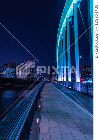 隅田川築地大橋的夜景 隅田川築地大橋的夜景 125951439