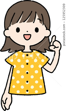 一名身穿睡衣的短髮女子正指著 125952309