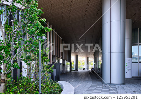 東京都港區高輪Gateway City Link Pillar北樓入口 125953291