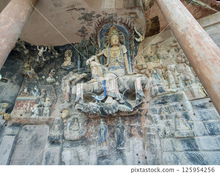 四川資陽安岳石刻毘盧洞的水月觀音 125954256