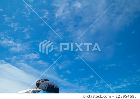 blue water, ocean, sea 125954683