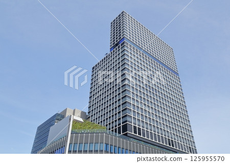 New Chunichi Building from the city park (Naka-ku, Nagoya City, Aichi Prefecture) New Chunichi Building from the city park (Naka-ku, Nagoya City, Aichi Prefecture) 125955570