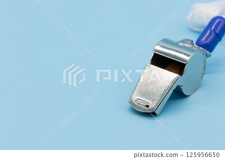 哨 哨 125956650