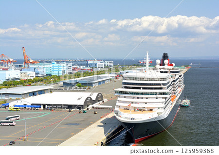 Yokohama · Daikokufuto 125959368