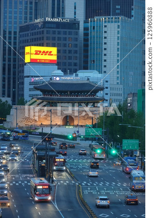 黑暗風景 125960888