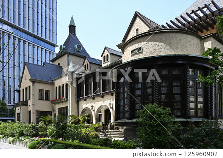 Former Lee Royal Residence Former Lee Royal Residence 125960902