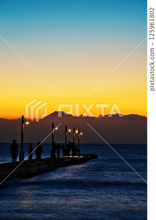 Sunset with Mount Fuji in the distance 125961802