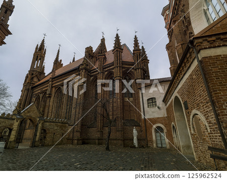 立陶宛維爾紐斯聖安妮教堂 125962524