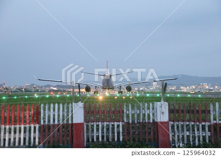 飛機 飛機 125964032