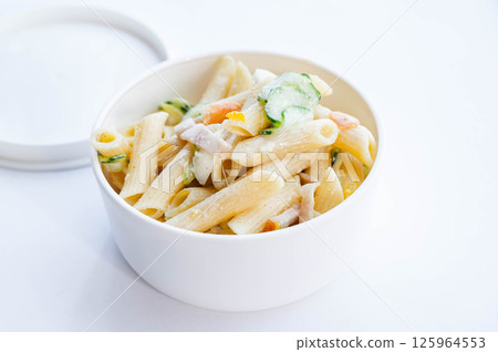 Penne salad 125964553