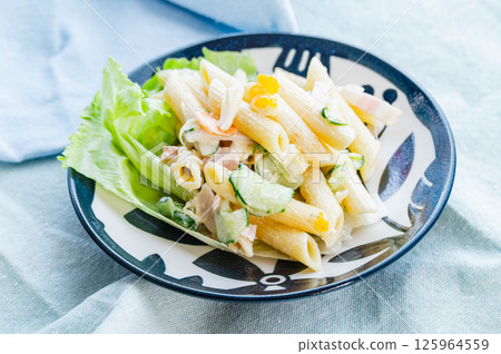 Penne salad 125964559