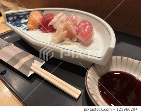 Sushi  125966294