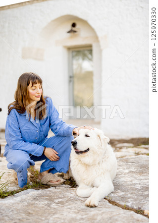 Harmony with a loyal friend Harmony with a loyal friend 125970330