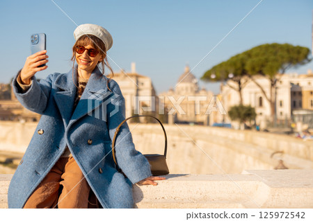Selfie with the Vatican View Selfie with the Vatican View 125972542