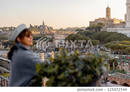 Golden hour at the Roman Forum Golden hour at the Roman Forum 125972544