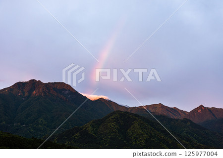 屋久島近海阿爾卑斯山牽牛花與彩虹(5月) 屋久島近海阿爾卑斯山牽牛花與彩虹(5月) 125977004