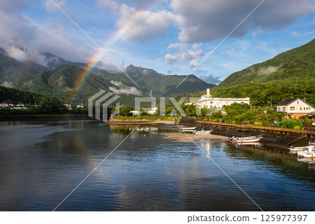 A beautiful morning rainbow in the Yakushima Offshore Alps (July) 125977397