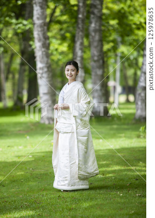 花園婚禮新娘 125978635