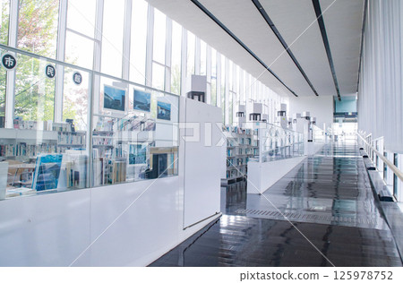 Chino Civic Hall Library / Tsukahara 1-chome, Chino City, Nagano Prefecture 125978752