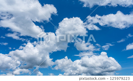 Summer refreshing blue sky and white cumulus clouds 125979223