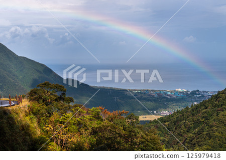 A beautiful rainbow over the Yakushima Offshore Alps (November) A beautiful rainbow over the Yakushima Offshore Alps (November) 125979418