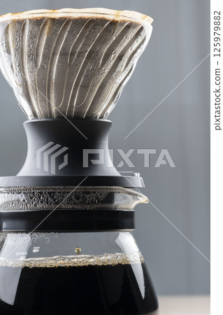 To make coffee 125979882