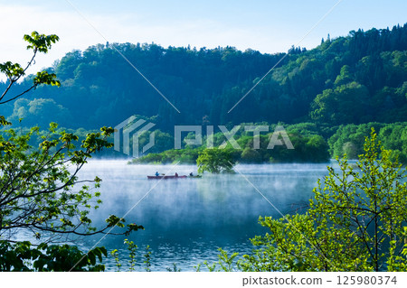 Submerged forest of Shirakawa lake 125980374