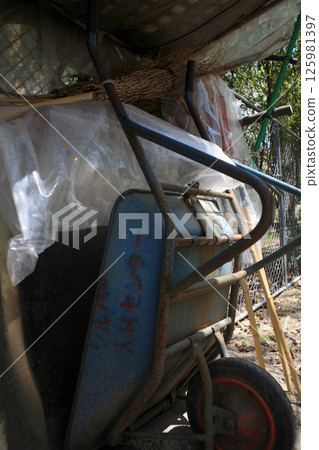 Park cleaning equipment 125981397