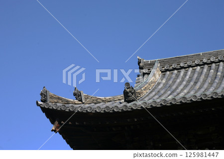 Temple eaves tiles 125981447