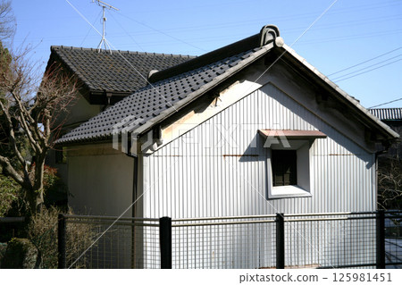 old storehouse old storehouse 125981451
