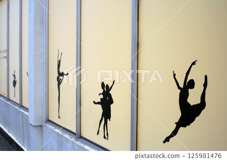 Ballet class sign Ballet class sign 125981476