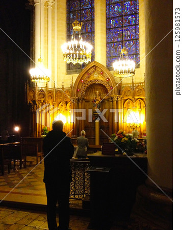 Chartres Cathedral 125981573