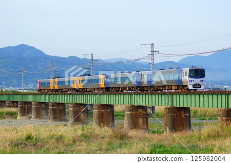 8000 series L train being sent from Matsuyama Depot to Matsuyama 125982004