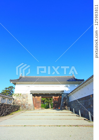 Scenery of the copper gate of Odawara Castle, Odawara City, Kanagawa Prefecture Scenery of the copper gate of Odawara Castle, Odawara City, Kanagawa Prefecture 125983811