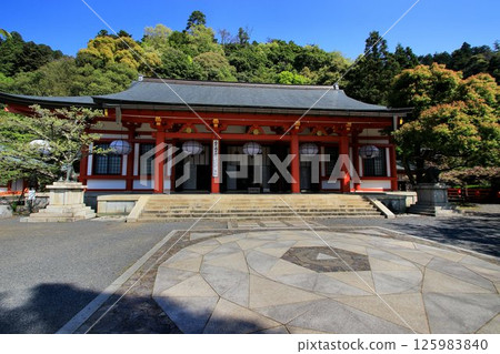 Cosmic energy pours down to protect the capital of Kyoto from evil spirits... Kurama Temple's "Main Hall and Kondo" Cosmic energy pours down to protect the capital of Kyoto from evil spirits... Kurama Temple's "Main Hall and Kondo" 125983840