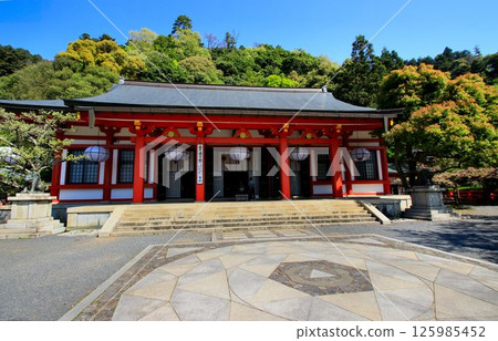 宇宙能量傾瀉而下，守護京都免受惡靈侵擾…鞍馬寺的“本堂與金堂” 125985452