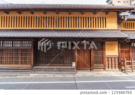 重要文化財產 杉本住宅：京都町屋（格子窗、平格子窗、狗形格子窗、蟲籠窗） 京都文化與傳統 京都市下京區彌田町 125986769