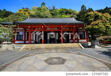Cosmic energy pours down to protect the capital of Kyoto from evil spirits... Kurama Temple's "Main Hall and Kondo" Cosmic energy pours down to protect the capital of Kyoto from evil spirits... Kurama Temple's "Main Hall and Kondo" 125987382