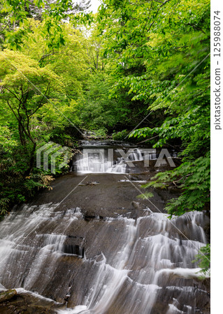 Larumanai Falls surrounded by fresh greenery in Eniwa City, Hokkaido [May] 125988074