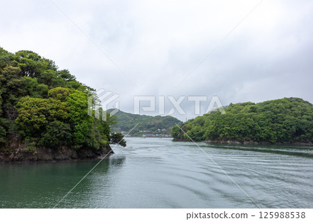 Beautiful spring scenery of Shiraishi Island in Kasaoka, Okayama Prefecture, Japan Beautiful spring scenery of Shiraishi Island in Kasaoka, Okayama Prefecture, Japan 125988538