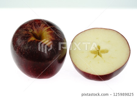 Bright red apple Prince Apple from New Zealand Bright red apple Prince Apple from New Zealand 125989825