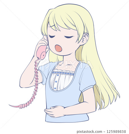 金髮年輕女子在電話裡聊天，驚訝不已 125989838