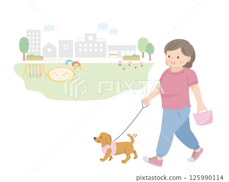 肥胖的中年婦女在公園遛狗 125990114