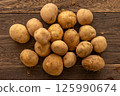 Potatoes 125990674