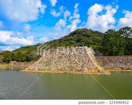 Hagi Castle Ruins and Shizukiyama Hagi Castle Ruins and Shizukiyama 125990952