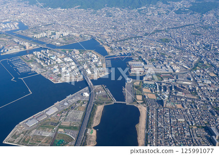 After taking off from Itami Airport, Nishinomiya - Ashiya - Kobe - Akashi Kaikyo Bridge 125991077