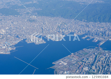 After taking off from Itami Airport, Nishinomiya - Ashiya - Kobe - Akashi Kaikyo Bridge 125991084