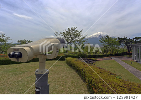 望遠鏡和富士山 望遠鏡和富士山 125991427