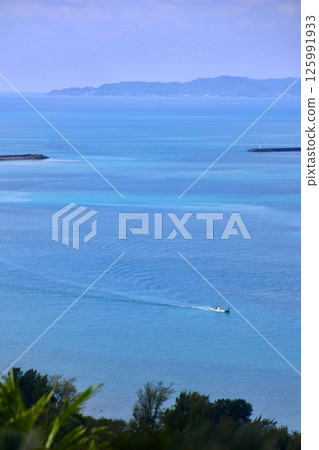 從勝連城遺址向西望去的景色（沖繩縣宇流麻市） 125991933